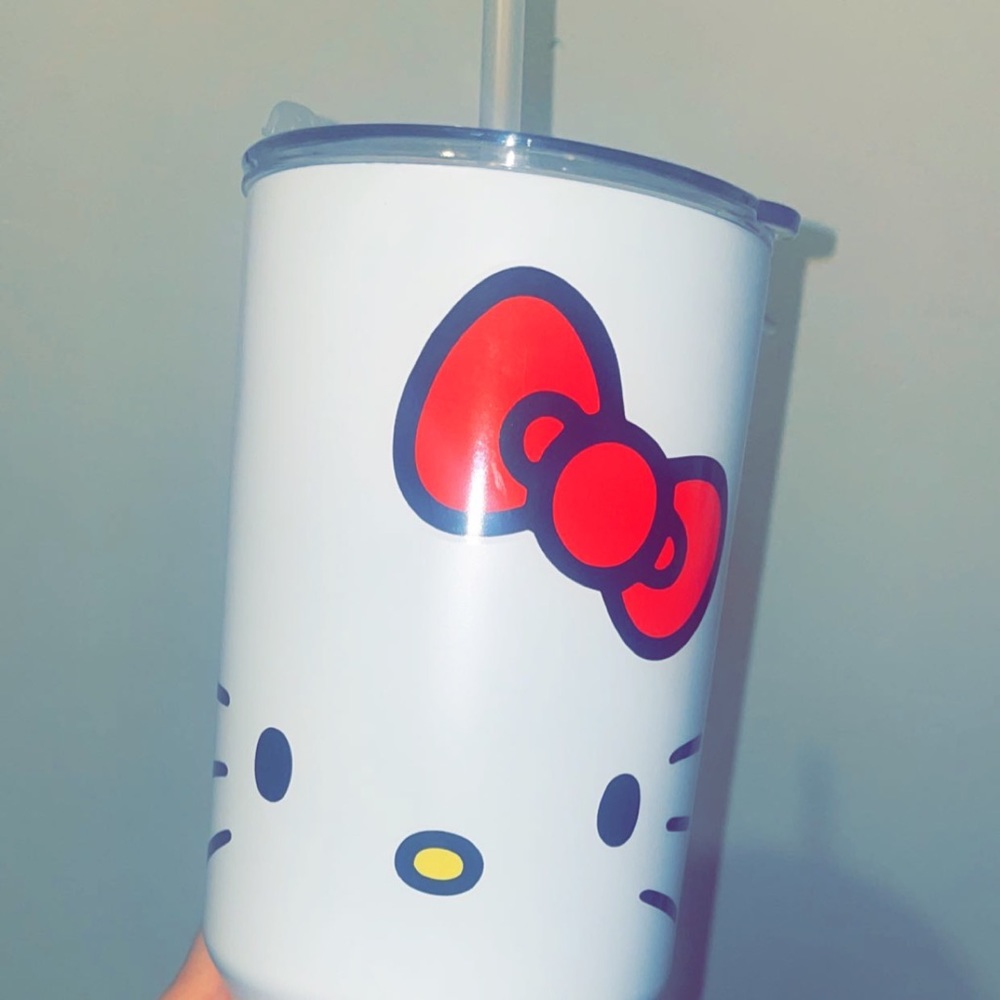 Hello kitty cup !